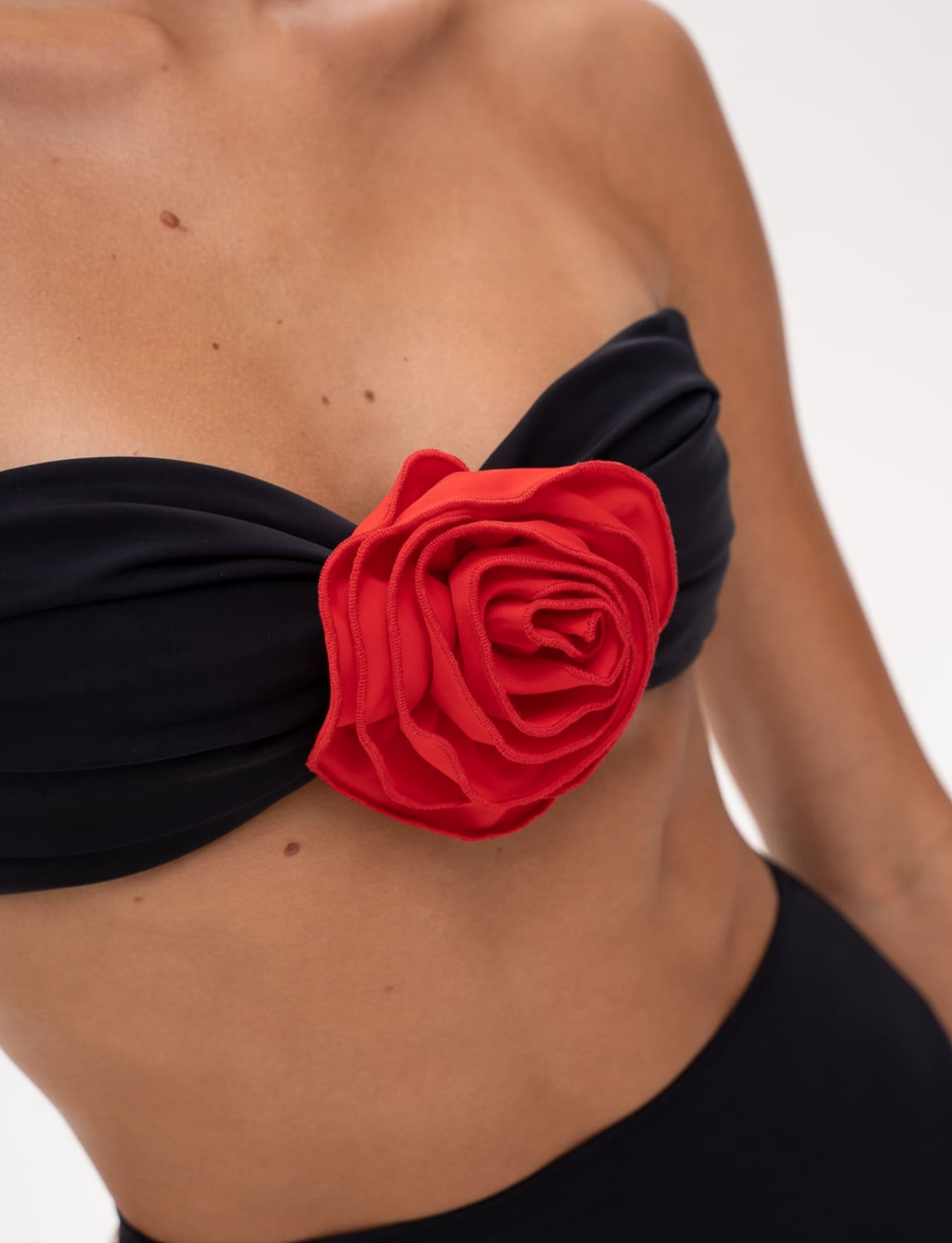 Rose Bandeau Bikini Top in Black&Red